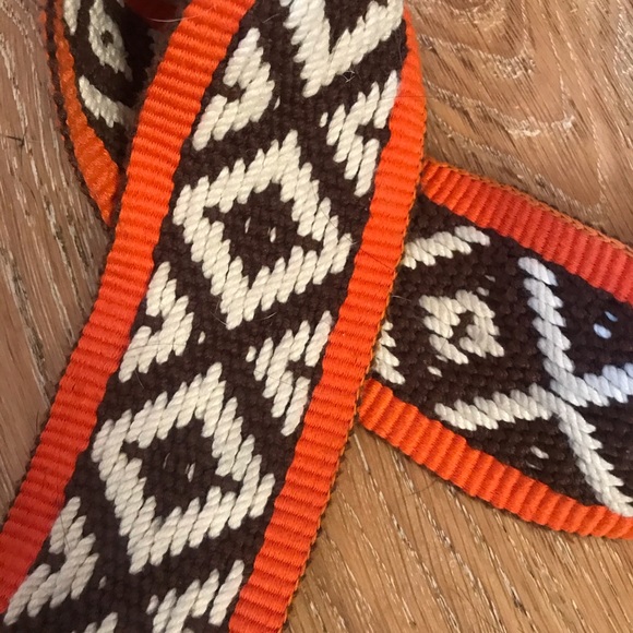 TORY BURCH FEED Crossbody for Holt Renfrew - Picture 6 of 7